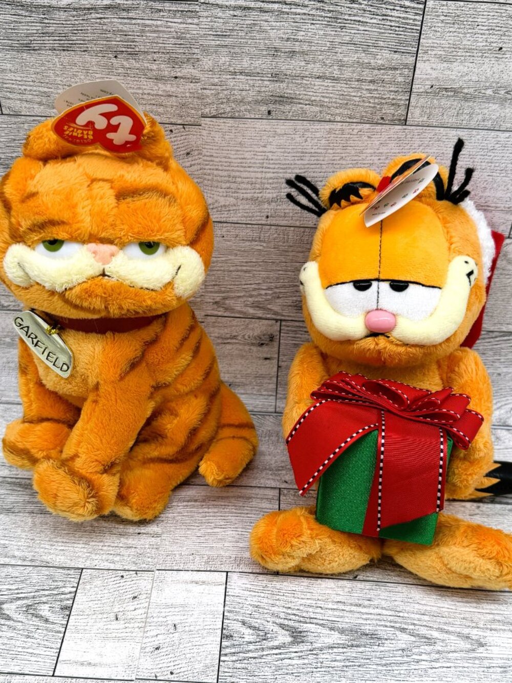 NWT Ty Beanie Babies 7" Garfield Plush & 9" Happy Holidays Garfield Plush
